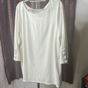 Talbot PLUS 100 Pima Cotton. Ribbed winter white top with enameled buttons